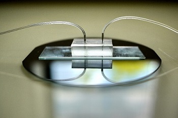 microfluidic-chip-elveflow.jpg